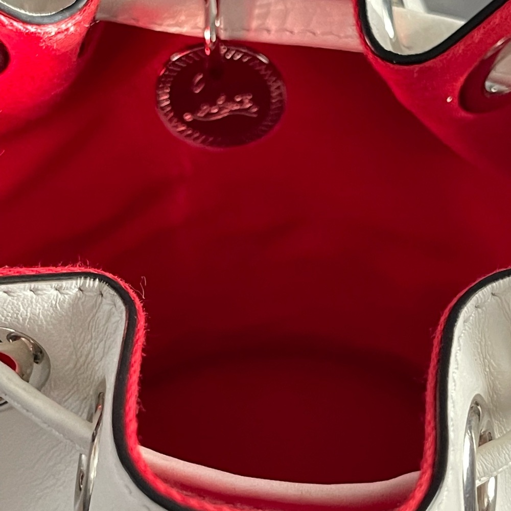 Christian louboutin Marie Jane Embellished leather bucket bag White pristine - Picture 9 of 16